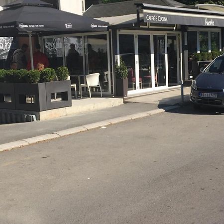 Apartman Fuerte 1 Belgrad Exteriör bild