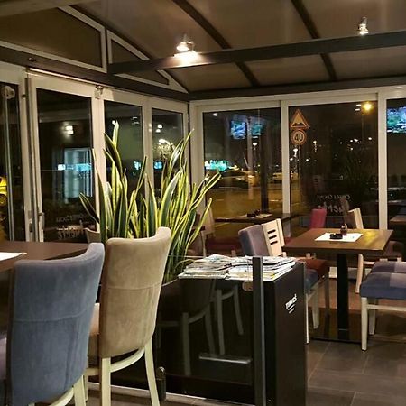 Apartman Fuerte 1 Belgrad Exteriör bild