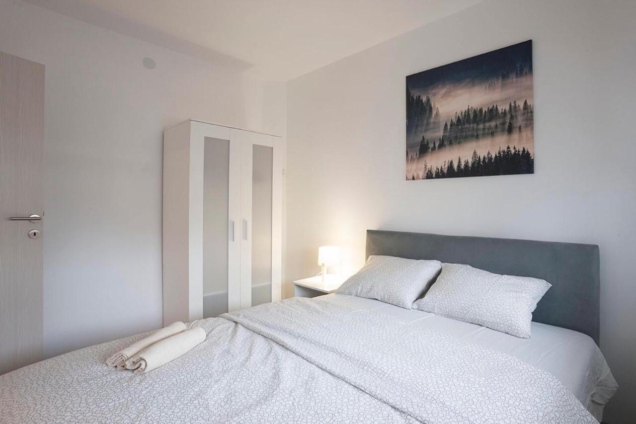 Apartman Fuerte 1 Belgrad Exteriör bild