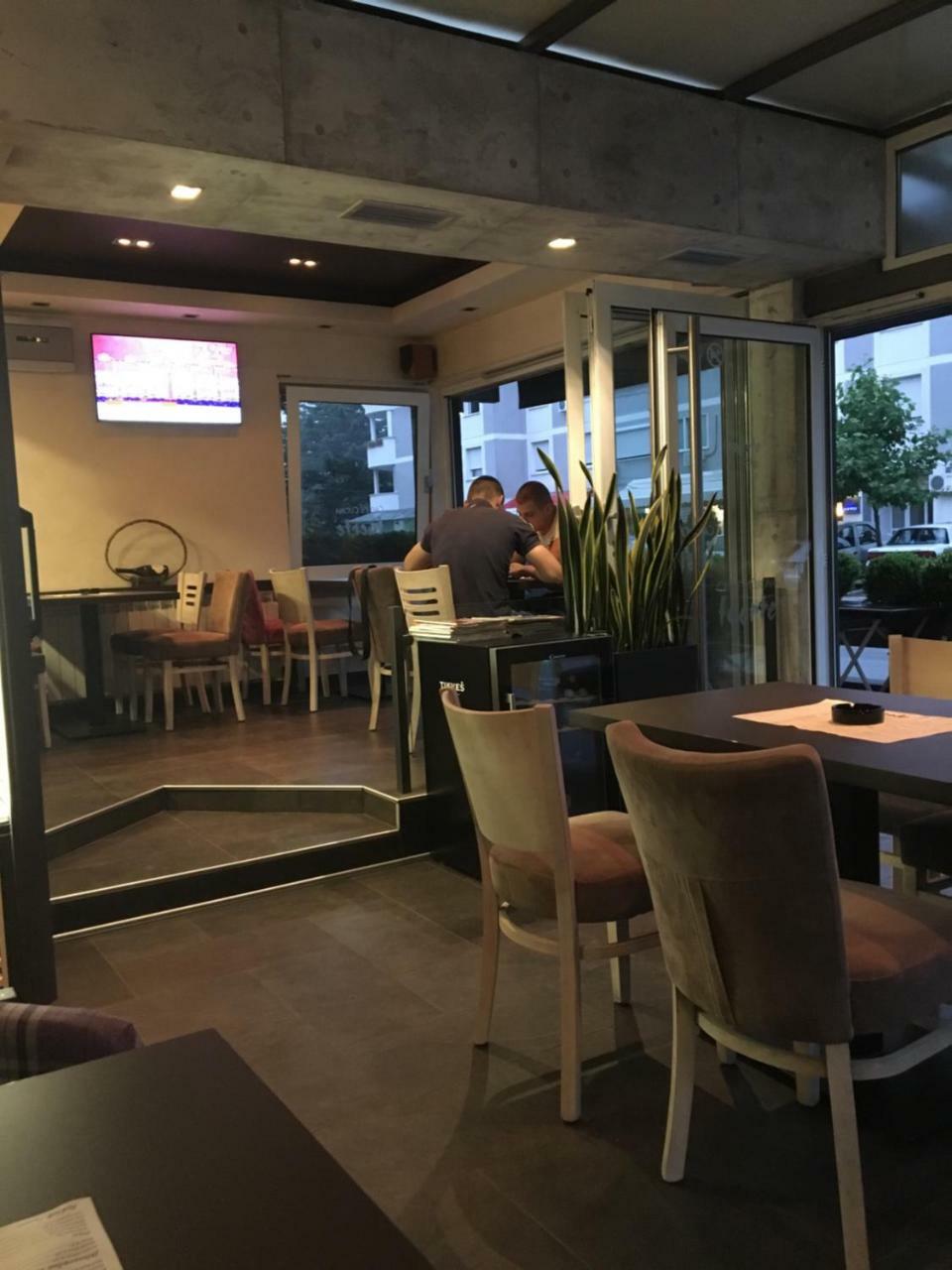 Apartman Fuerte 1 Belgrad Exteriör bild